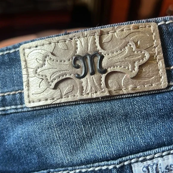 Miss Me Jeans Signature Boot, 30x32 actual JP8839BV - Picture 7 of 12